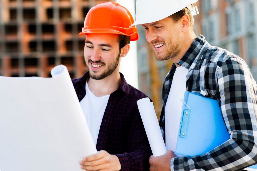 Why Start Your Journey at a General Contractor School?