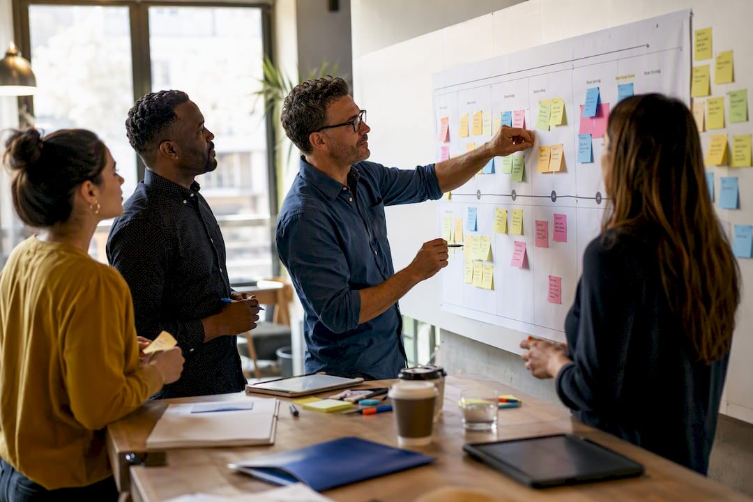 Leader assembling customer journey map